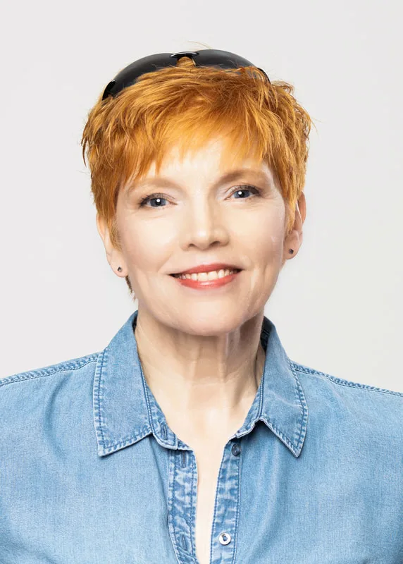Kathleen Renish by Lars Henning Schroeder 