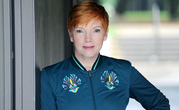 Kathleen Renish link to English Showreel
